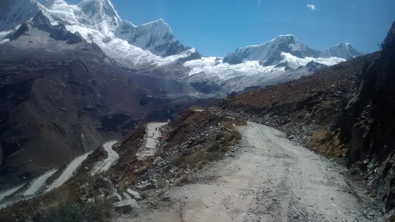 Hospedaje Illariy Yanama Bagian luar foto